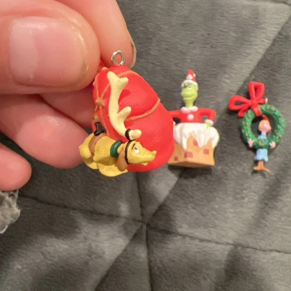 Hallmark MERRY GRINCH-MAS! Dr. Seuss Set of 3 Miniature Ornaments Brand 1999 BOX